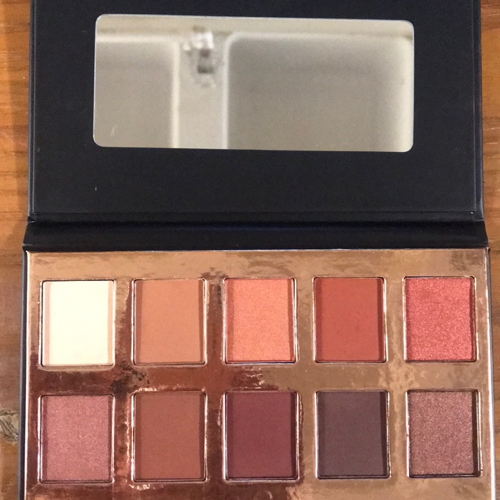 Fuego Eyeshadow Collection